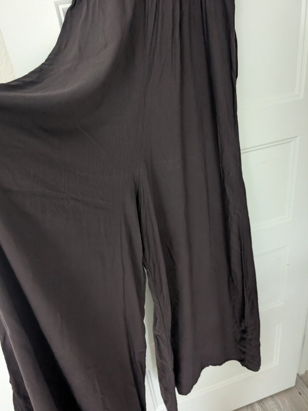 Natural Life Smocked Wide Leg Jumpsuit Brown Rainbow Embroidery M 100% Rayon - Picture 4 of 4